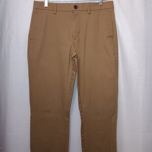 OLD NAVY BUILT-IN-FLEX STRAIGHT LEG KAHKI PANTS